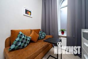 1-к квартира, посуточно, 13м2, 1/1 этаж