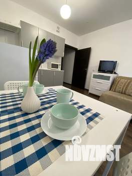 Студия квартира, посуточно, 25м2, 18/25 этаж
