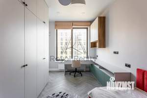 3-к квартира, на длительный срок, 100м2, 5/8 этаж