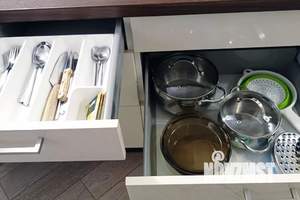 Студия квартира, посуточно, 50м2, 2/3 этаж