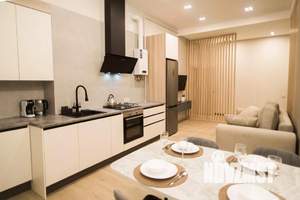 3-к квартира, посуточно, 146м2, 1/1 этаж