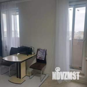 Студия квартира, посуточно, 30м2, 14/22 этаж