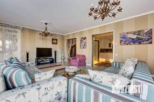 4-к квартира, на длительный срок, 180м2, 3/7 этаж