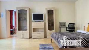 1-к квартира, посуточно, 61м2, 1/1 этаж