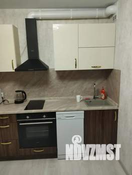 1-к квартира, посуточно, 37м2, 9/22 этаж