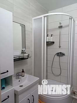 Студия квартира, посуточно, 25м2, 1/4 этаж