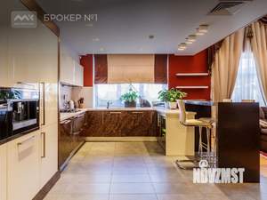 4-к квартира, на длительный срок, 250м2, 2/3 этаж
