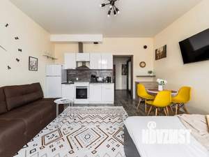 Студия квартира, посуточно, 36м2, 2/10 этаж
