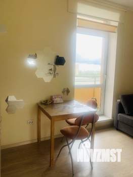 Студия квартира, посуточно, 25м2, 10/18 этаж