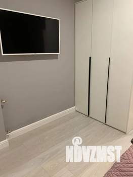 Студия квартира, посуточно, 35м2, 1/5 этаж