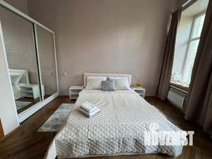 1-к квартира, посуточно, 64м2, 1/1 этаж