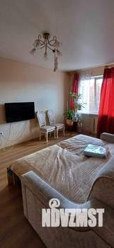 1-к квартира, посуточно, 40м2, 11/16 этаж