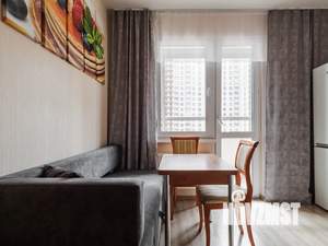 1-к квартира, посуточно, 35м2, 4/25 этаж