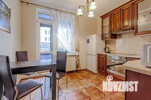 1-к квартира, посуточно, 42м2, 2/7 этаж