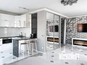 Студия квартира, посуточно, 40м2, 8/10 этаж