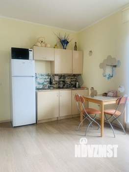 Студия квартира, посуточно, 25м2, 10/18 этаж