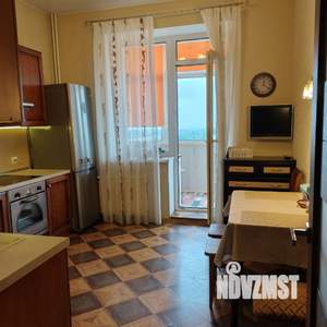 1-к квартира, посуточно, 47м2, 14/16 этаж