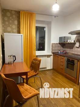 1-к квартира, посуточно, 35м2, 3/9 этаж
