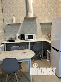 Студия квартира, посуточно, 25м2, 1/7 этаж