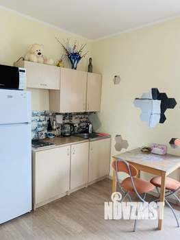 Студия квартира, посуточно, 25м2, 10/18 этаж
