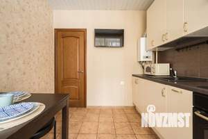 1-к квартира, посуточно, 42м2, 1/1 этаж