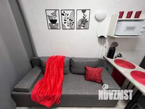 Студия квартира, посуточно, 13м2, 1/4 этаж