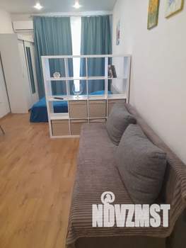 Студия квартира, посуточно, 30м2, 11/20 этаж