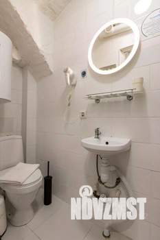 1-к квартира, посуточно, 13м2, 1/1 этаж