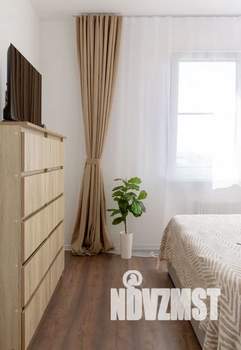 1-к квартира, посуточно, 36м2, 7/25 этаж