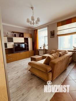 Студия квартира, посуточно, 42м2, 3/5 этаж