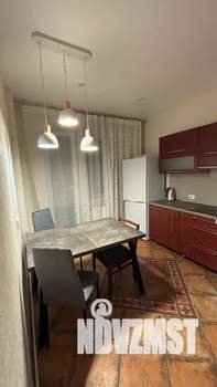 1-к квартира, посуточно, 39м2, 8/18 этаж