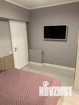 Студия квартира, посуточно, 35м2, 1/5 этаж