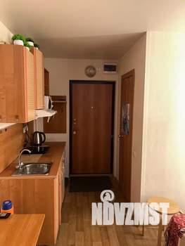 Студия квартира, посуточно, 14м2, 1/9 этаж