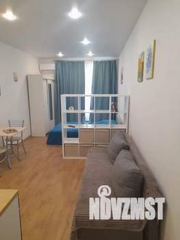 Студия квартира, посуточно, 30м2, 11/20 этаж