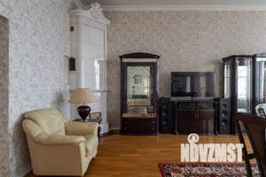 4-к квартира, посуточно, 187м2, 1/3 этаж