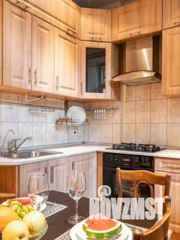 2-к квартира, посуточно, 58м2, 1/1 этаж