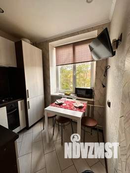 2-к квартира, посуточно, 42м2, 3/4 этаж