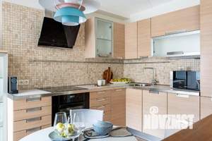 3-к квартира, посуточно, 74м2, 1/1 этаж