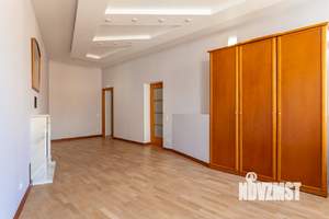 3-к квартира, на длительный срок, 116м2, 3/3 этаж