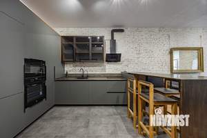 3-к квартира, на длительный срок, 102м2, 2/4 этаж