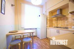 2-к квартира, посуточно, 55м2, 1/1 этаж