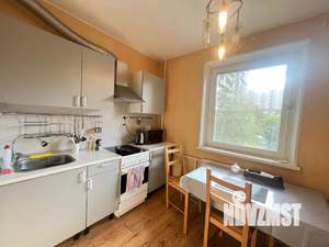1-к квартира, посуточно, 42м2, 3/12 этаж