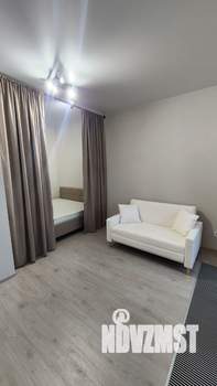 Студия квартира, на длительный срок, 32м2, 13/18 этаж