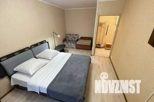 1-к квартира, посуточно, 36м2, 4/9 этаж