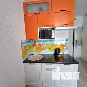 Студия квартира, посуточно, 18м2, 1/3 этаж