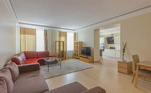 4-к квартира, на длительный срок, 128м2, 1/3 этаж