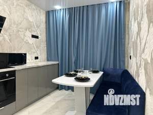 1-к квартира, посуточно, 42м2, 10/25 этаж