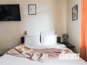 Студия квартира, посуточно, 36м2, 2/10 этаж
