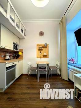 Студия квартира, посуточно, 23м2, 1/7 этаж