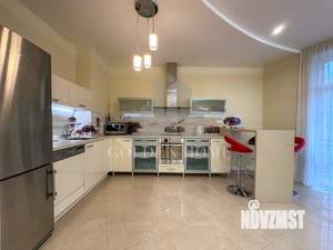 3-к квартира, на длительный срок, 151м2, 4/7 этаж